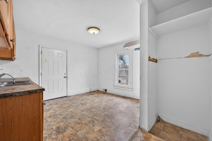 922 Lincoln, ROCHELLE, Illinois 61068, ,2 Units,For Sale,Lincoln,202601136