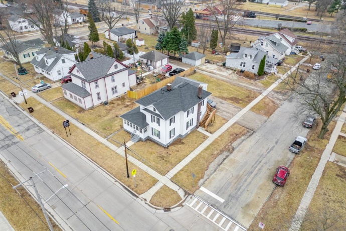 922 Lincoln, ROCHELLE, Illinois 61068, ,2 Units,For Sale,Lincoln,202601136