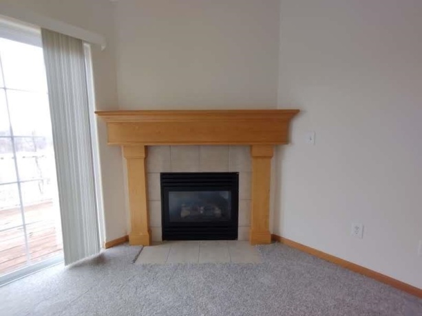 617 Queens, ROCKTON, Illinois 61072, 2 Bedrooms Bedrooms, ,2 BathroomsBathrooms,Condominium,For Sale,Queens,202601138