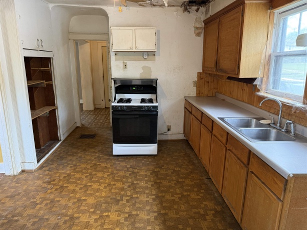 1473 Float, FREEPORT, Illinois 61032, 3 Bedrooms Bedrooms, ,1 BathroomBathrooms,House,For Sale,Float,202503105