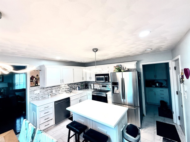 2910 17th, ROCKFORD, Illinois 61109, 3 Bedrooms Bedrooms, ,2 BathroomsBathrooms,House,For Sale,17th,202601140