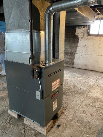 748 Laharpe, LaSalle, Illinois 61301, 3 Bedrooms Bedrooms, ,1 BathroomBathrooms,House,For Sale,Laharpe,202601141