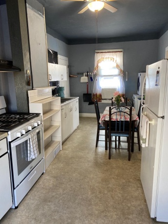 748 Laharpe, LaSalle, Illinois 61301, 3 Bedrooms Bedrooms, ,1 BathroomBathrooms,House,For Sale,Laharpe,202601141