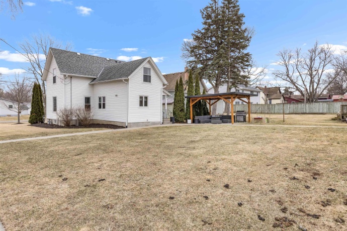 1503 WHITNEY, BELVIDERE, Illinois 61008, 2 Bedrooms Bedrooms, ,2 BathroomsBathrooms,House,For Sale,WHITNEY,202601143