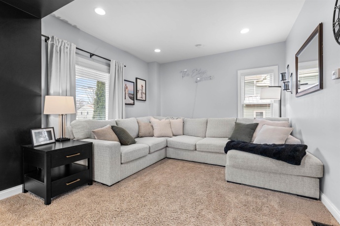 1503 WHITNEY, BELVIDERE, Illinois 61008, 2 Bedrooms Bedrooms, ,2 BathroomsBathrooms,House,For Sale,WHITNEY,202601143