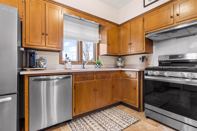 1503 WHITNEY, BELVIDERE, Illinois 61008, 2 Bedrooms Bedrooms, ,2 BathroomsBathrooms,House,For Sale,WHITNEY,202601143