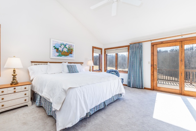 17 Wedgewood, GALENA, Illinois 61036, 4 Bedrooms Bedrooms, ,3 BathroomsBathrooms,House,For Sale,Wedgewood,202601146