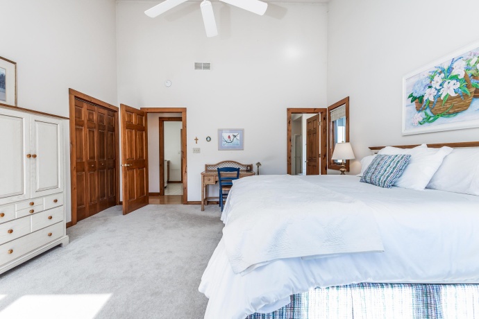 17 Wedgewood, GALENA, Illinois 61036, 4 Bedrooms Bedrooms, ,3 BathroomsBathrooms,House,For Sale,Wedgewood,202601146