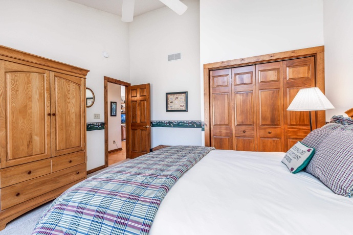 17 Wedgewood, GALENA, Illinois 61036, 4 Bedrooms Bedrooms, ,3 BathroomsBathrooms,House,For Sale,Wedgewood,202601146