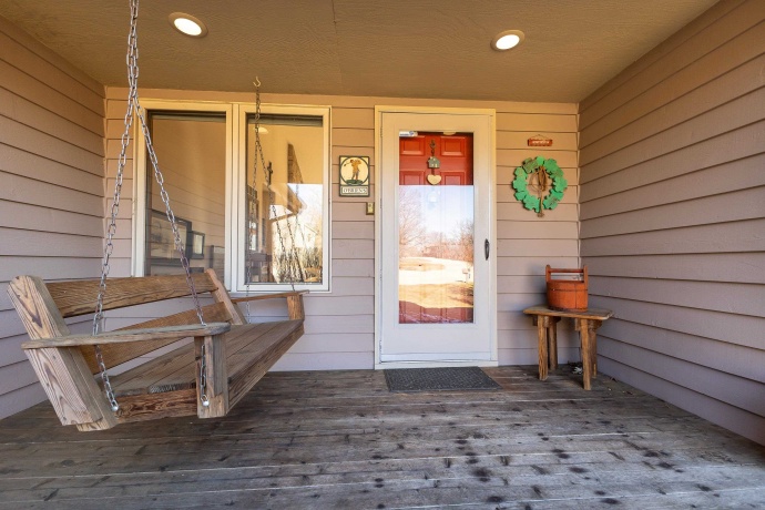 17 Wedgewood, GALENA, Illinois 61036, 4 Bedrooms Bedrooms, ,3 BathroomsBathrooms,House,For Sale,Wedgewood,202601146