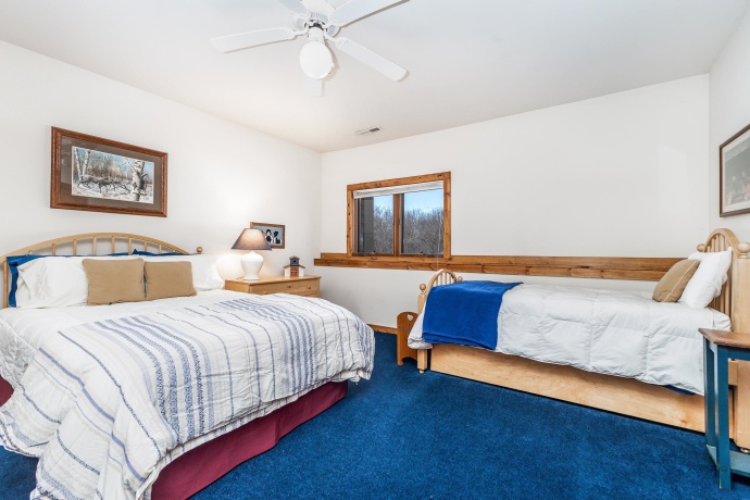 17 Wedgewood, GALENA, Illinois 61036, 4 Bedrooms Bedrooms, ,3 BathroomsBathrooms,House,For Sale,Wedgewood,202601146