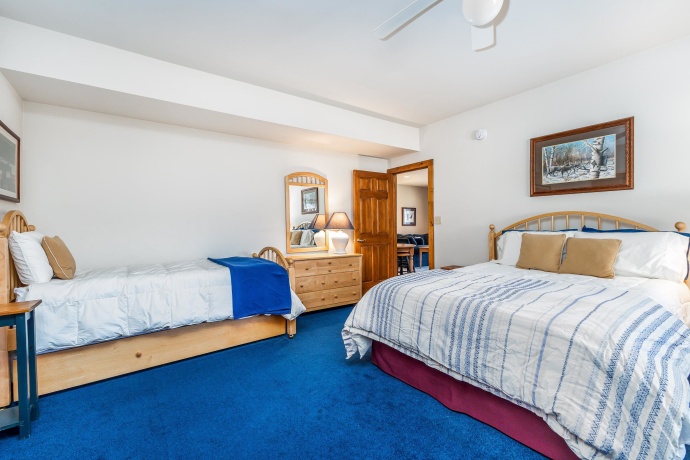 17 Wedgewood, GALENA, Illinois 61036, 4 Bedrooms Bedrooms, ,3 BathroomsBathrooms,House,For Sale,Wedgewood,202601146