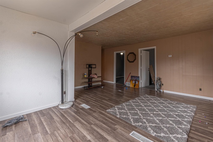 721 Vista, ROCKFORD, Illinois 61102, 3 Bedrooms Bedrooms, ,1 BathroomBathrooms,House,For Sale,Vista,202601147