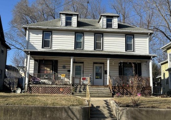 418 - 420 Van Buren, FREEPORT, Illinois 61032, ,2 Units,For Sale,Van Buren,202601149