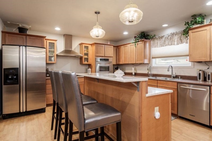 1927 Burton, BELOIT, Wisconsin 53511, 3 Bedrooms Bedrooms, ,1 BathroomBathrooms,House,For Sale,Burton,202601150