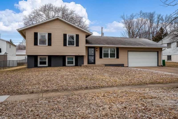 1927 Burton, BELOIT, Wisconsin 53511, 3 Bedrooms Bedrooms, ,1 BathroomBathrooms,House,For Sale,Burton,202601150