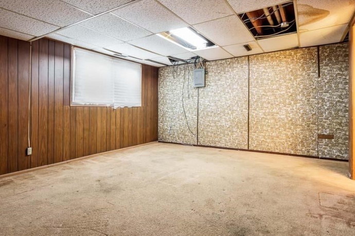 1927 Burton, BELOIT, Wisconsin 53511, 3 Bedrooms Bedrooms, ,1 BathroomBathrooms,House,For Sale,Burton,202601150