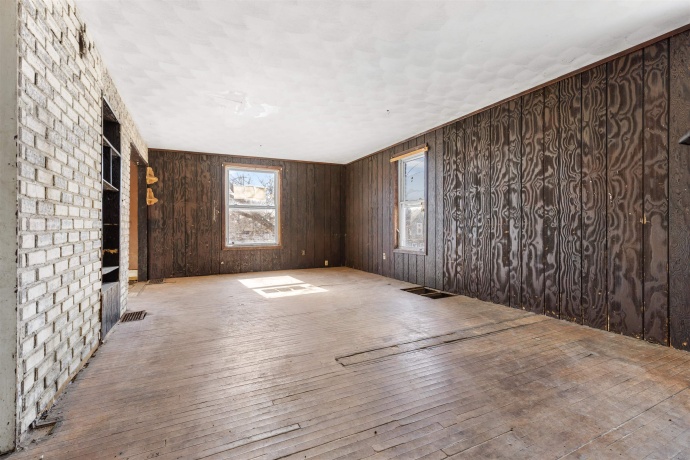 1014 11th, ROCKFORD, Illinois 61104, ,2 Units,For Sale,11th,202601151