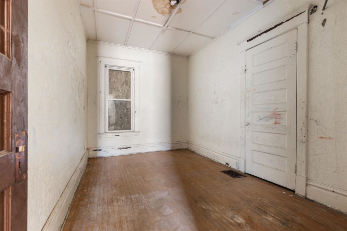 1014 11th, ROCKFORD, Illinois 61104, ,2 Units,For Sale,11th,202601151