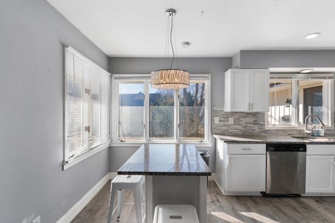 918 mayfair, ROCKFORD, Illinois 61107, 3 Bedrooms Bedrooms, ,1 BathroomBathrooms,House,For Sale,mayfair,202601153