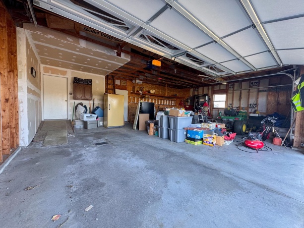 710 Otter Creek, MILLEDGEVILLE, Illinois 61051, 3 Bedrooms Bedrooms, ,2 BathroomsBathrooms,House,For Sale,Otter Creek,202506681