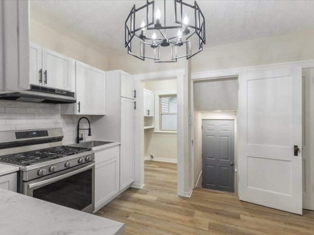 2220 15th, ROCKFORD, Illinois 61104, 2 Bedrooms Bedrooms, ,2 BathroomsBathrooms,House,For Sale,15th,202601158