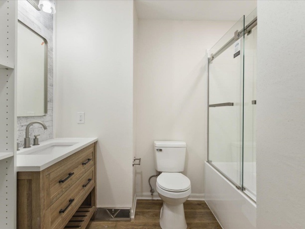 2220 15th, ROCKFORD, Illinois 61104, 2 Bedrooms Bedrooms, ,2 BathroomsBathrooms,House,For Sale,15th,202601158