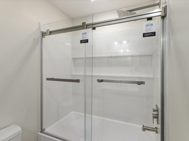 2220 15th, ROCKFORD, Illinois 61104, 2 Bedrooms Bedrooms, ,2 BathroomsBathrooms,House,For Sale,15th,202601158