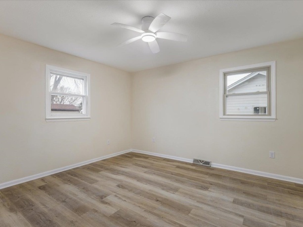 2220 15th, ROCKFORD, Illinois 61104, 2 Bedrooms Bedrooms, ,2 BathroomsBathrooms,House,For Sale,15th,202601158