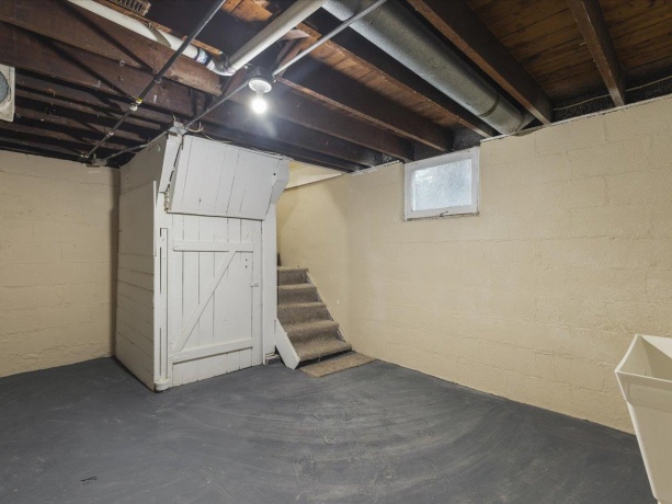 2220 15th, ROCKFORD, Illinois 61104, 2 Bedrooms Bedrooms, ,2 BathroomsBathrooms,House,For Sale,15th,202601158