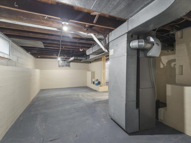 2220 15th, ROCKFORD, Illinois 61104, 2 Bedrooms Bedrooms, ,2 BathroomsBathrooms,House,For Sale,15th,202601158