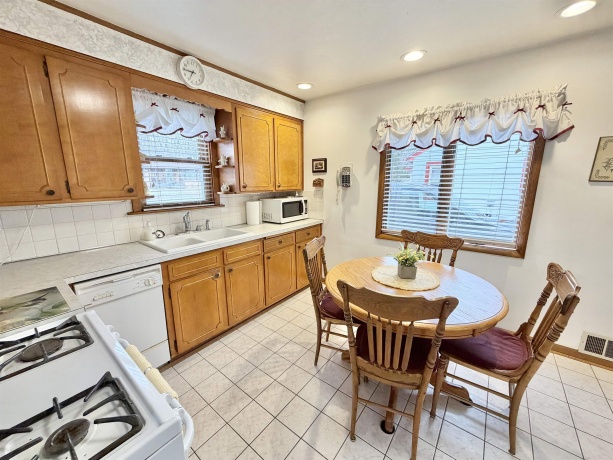 2939 Cannon, ROCKFORD, Illinois 61109, 3 Bedrooms Bedrooms, ,1 BathroomBathrooms,House,For Sale,Cannon,202601107