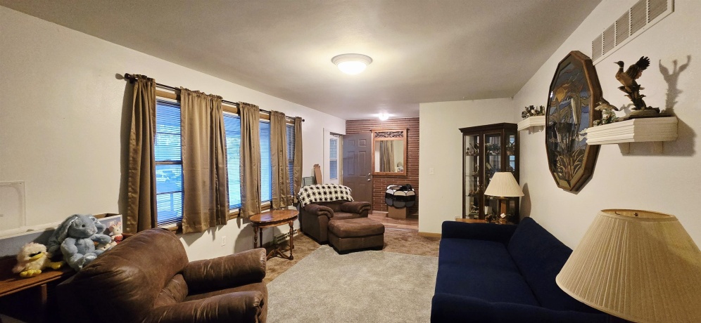 3504 ROCKTON, ROCKFORD, Illinois 61103, 3 Bedrooms Bedrooms, ,1 BathroomBathrooms,House,For Sale,ROCKTON,202506604