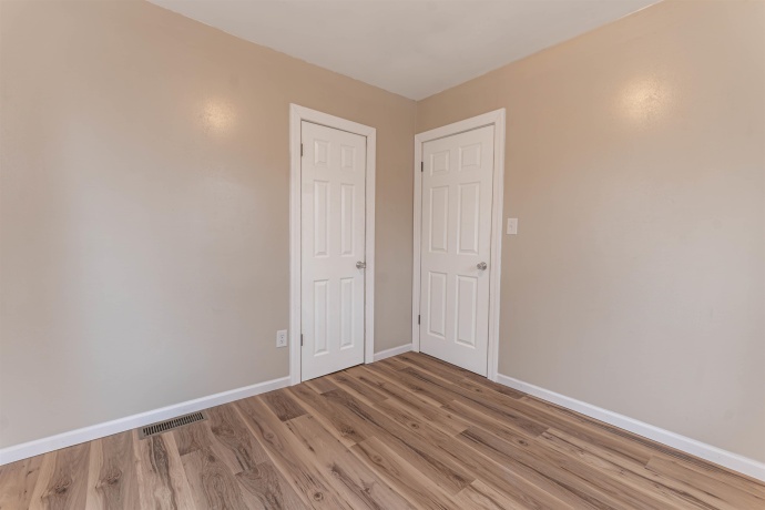 2803 Fairview, ROCKFORD, Illinois 61101, 2 Bedrooms Bedrooms, ,1 BathroomBathrooms,House,For Sale,Fairview,202601159