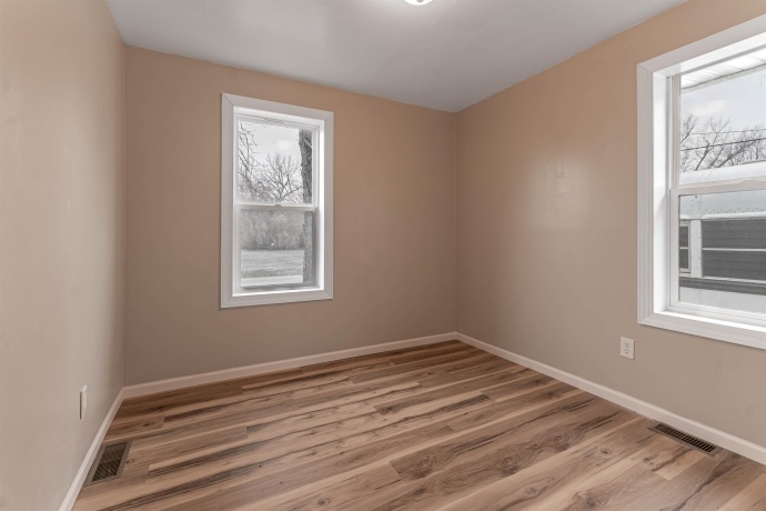 2803 Fairview, ROCKFORD, Illinois 61101, 2 Bedrooms Bedrooms, ,1 BathroomBathrooms,House,For Sale,Fairview,202601159