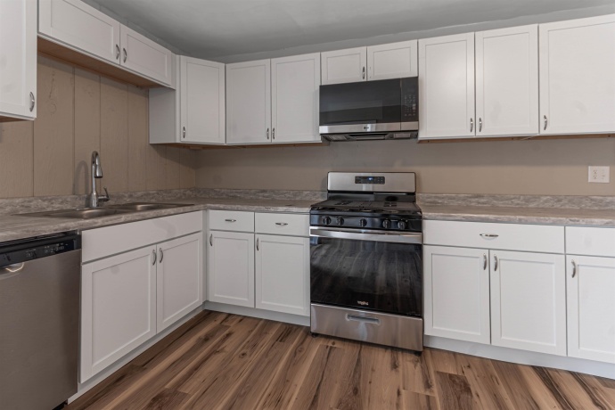 2803 Fairview, ROCKFORD, Illinois 61101, 2 Bedrooms Bedrooms, ,1 BathroomBathrooms,House,For Sale,Fairview,202601159