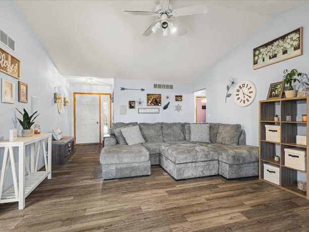 1101 Drexel, LAKE SUMMERSET, Illinois 61019, 3 Bedrooms Bedrooms, ,2 BathroomsBathrooms,House,For Sale,Drexel,202601160