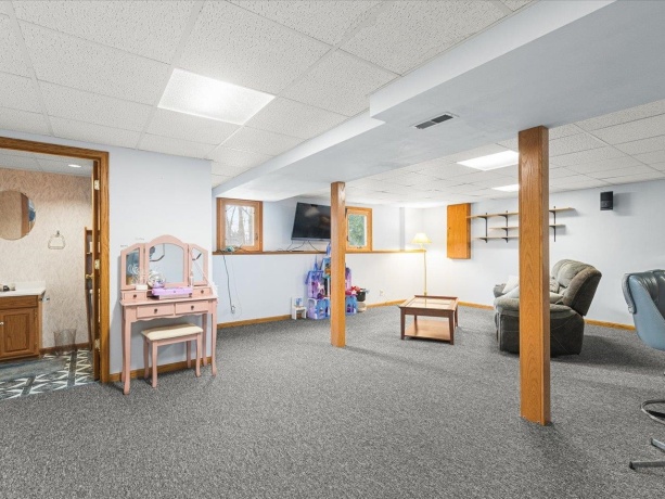 1101 Drexel, LAKE SUMMERSET, Illinois 61019, 3 Bedrooms Bedrooms, ,2 BathroomsBathrooms,House,For Sale,Drexel,202601160