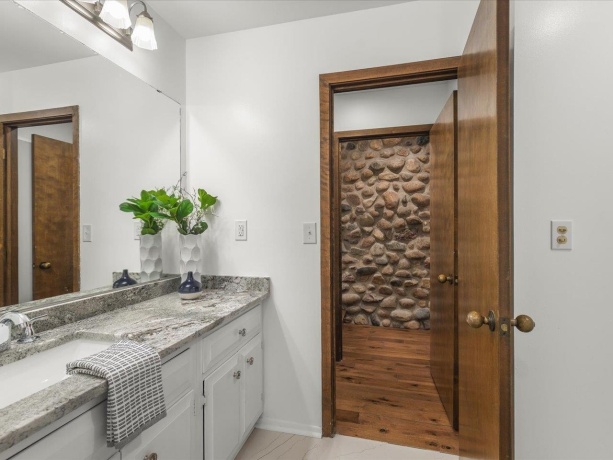 5827 Coachman, ROCKFORD, Illinois 61107, 5 Bedrooms Bedrooms, ,4 BathroomsBathrooms,House,For Sale,Coachman,202601165