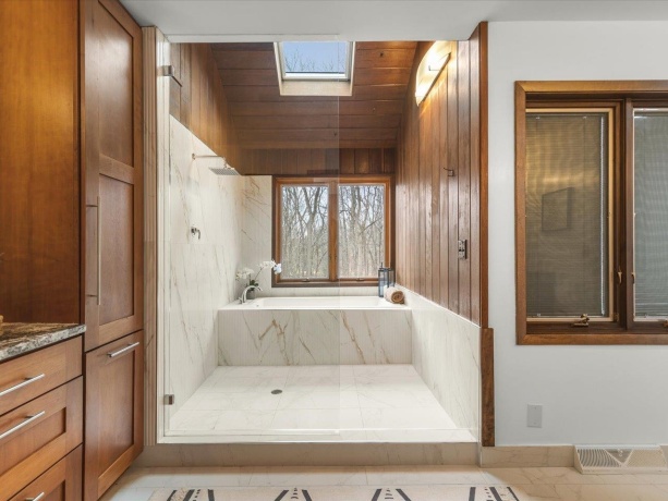 5827 Coachman, ROCKFORD, Illinois 61107, 5 Bedrooms Bedrooms, ,4 BathroomsBathrooms,House,For Sale,Coachman,202601165