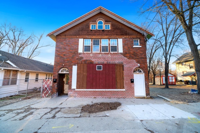 914-916 Winnebago St, ROCKFORD, Illinois 61103, ,2 Units,For Sale,Winnebago St,202601164