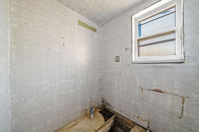 1884 Will James Rd, ROCKFORD, Illinois 61109, 2 Bedrooms Bedrooms, ,1 BathroomBathrooms,House,For Sale,Will James Rd,202601167