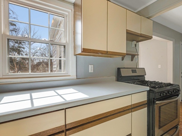 923 Grover, BELVIDERE, Illinois 61008, 3 Bedrooms Bedrooms, ,1 BathroomBathrooms,House,For Sale,Grover,202601169