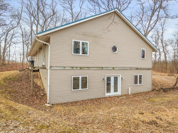 11660 Farm School, DURAND, Illinois 61024, 4 Bedrooms Bedrooms, ,2 BathroomsBathrooms,House,For Sale,Farm School,202601171