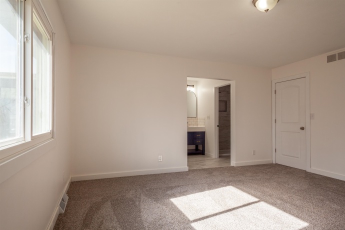 976 Prescott, ROCKFORD, Illinois 61108, 3 Bedrooms Bedrooms, ,2 BathroomsBathrooms,House,For Sale,Prescott,202601178