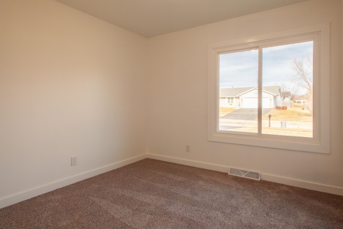 976 Prescott, ROCKFORD, Illinois 61108, 3 Bedrooms Bedrooms, ,2 BathroomsBathrooms,House,For Sale,Prescott,202601178