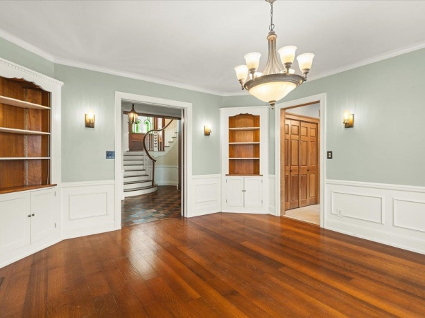 2014 Glenview, ROCKFORD, Illinois 61107, 5 Bedrooms Bedrooms, ,4 BathroomsBathrooms,House,For Sale,Glenview,202601179