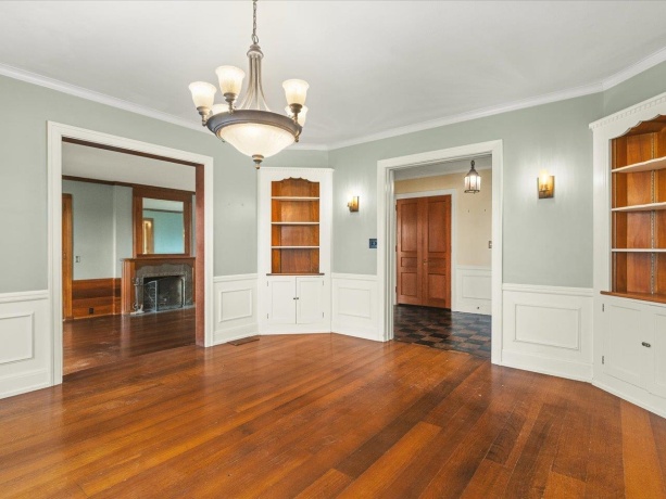 2014 Glenview, ROCKFORD, Illinois 61107, 5 Bedrooms Bedrooms, ,4 BathroomsBathrooms,House,For Sale,Glenview,202601179