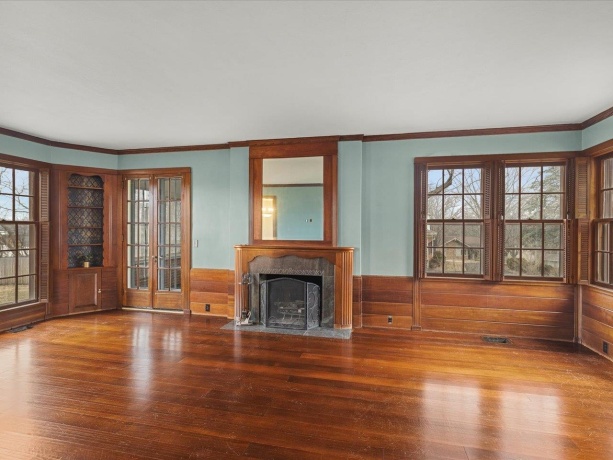 2014 Glenview, ROCKFORD, Illinois 61107, 5 Bedrooms Bedrooms, ,4 BathroomsBathrooms,House,For Sale,Glenview,202601179