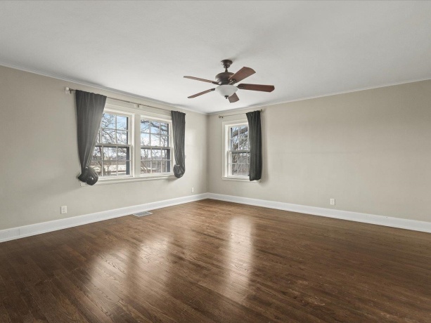 2014 Glenview, ROCKFORD, Illinois 61107, 5 Bedrooms Bedrooms, ,4 BathroomsBathrooms,House,For Sale,Glenview,202601179